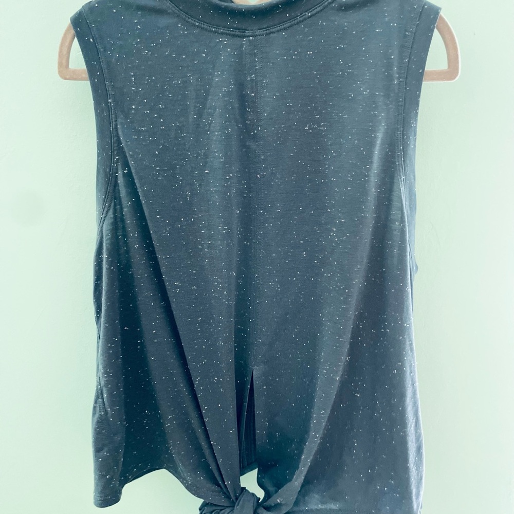 Lululemon top